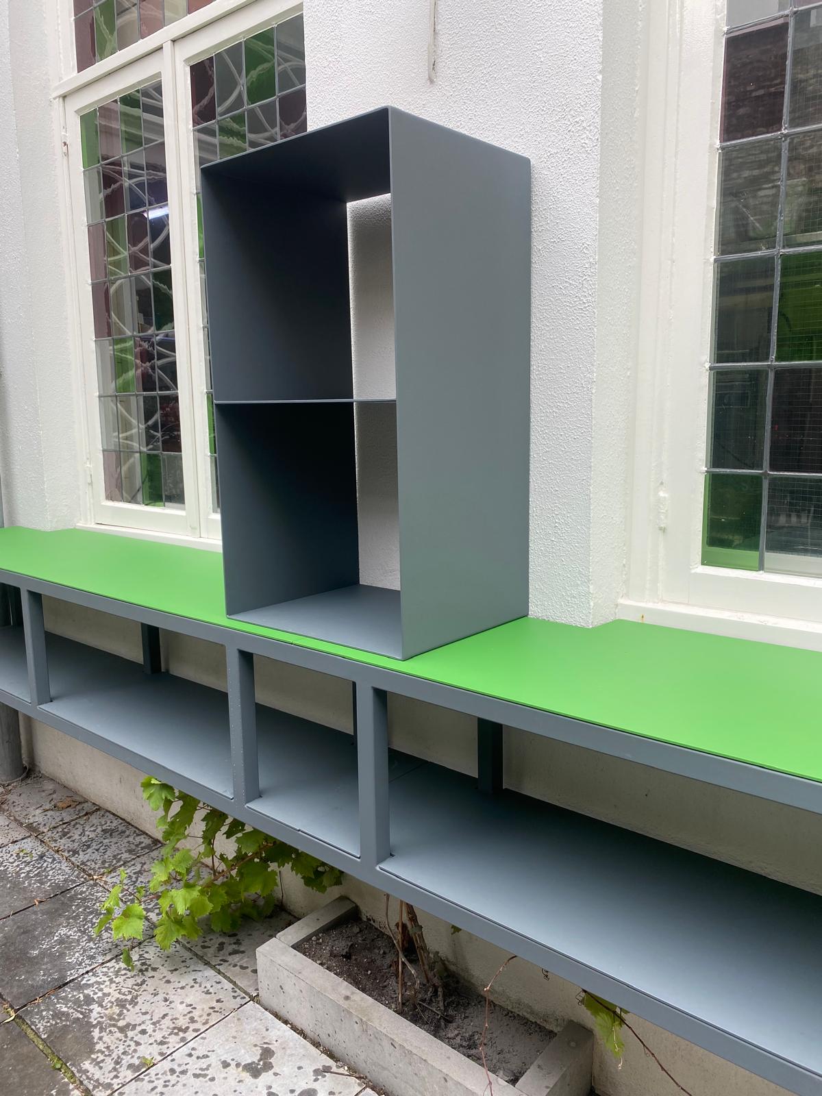 Metalen buiten kast – zwevende kast voor buiten