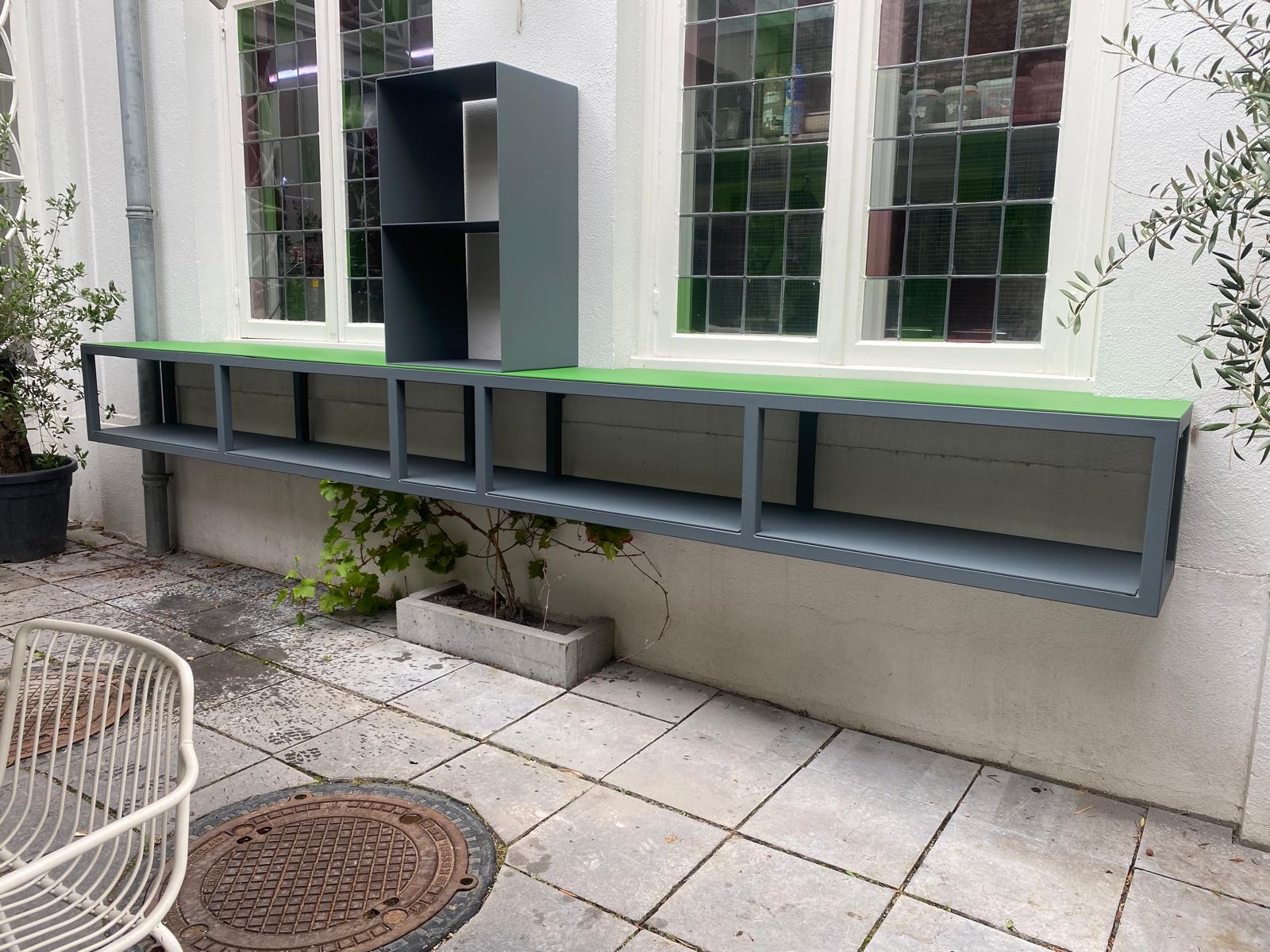 Metalen buiten kast – zwevende kast voor buiten